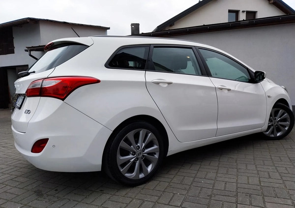 Hyundai I30 cena 34990 przebieg: 156000, rok produkcji 2014 z Brańsk małe 667